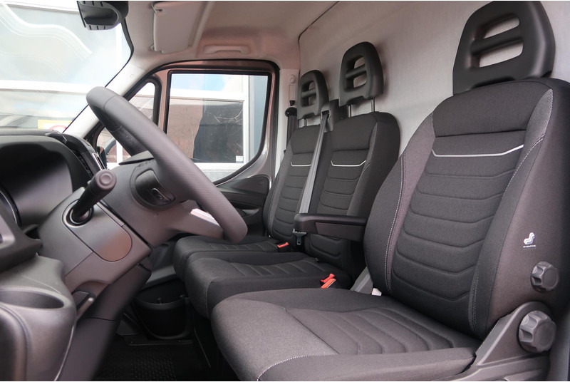 Gesloten bestelwagen Iveco Daily 35S18HV 3.0 L2H2 BPM VRIJ/ AUT/ LED/ CAMERA/ NAVI/ CLIMA: afbeelding 16