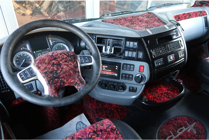 DAF XF 460 6X2/ SSC/ FULL AIR/ LIFT-LENK/ EURO 6 - Trekker: afbeelding 2 DAF XF 460 6X2/ SSC/ FULL AIR/ LIFT-LENK/ EURO 6 - Trekker: afbeelding 2