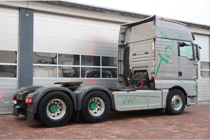 MAN TGX TGX 33.640 6X4 /RETARDER/ HYDRAULIK/ ALCOA'S/ LED/ ETC! - Trekker: afbeelding 5 MAN TGX TGX 33.640 6X4 /RETARDER/ HYDRAULIK/ ALCOA'S/ LED/ ETC! - Trekker: afbeelding 5