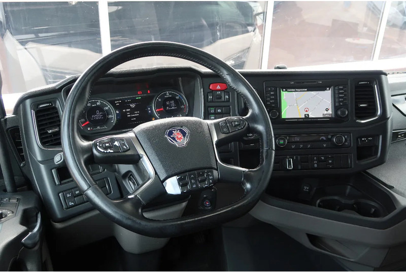 Scania S450 NGS RETARDER/ 2X TANK/ ACC/ PARK CLIMA/ DIFF LOCK - Trekker: afbeelding 2 Scania S450 NGS RETARDER/ 2X TANK/ ACC/ PARK CLIMA/ DIFF LOCK - Trekker: afbeelding 2