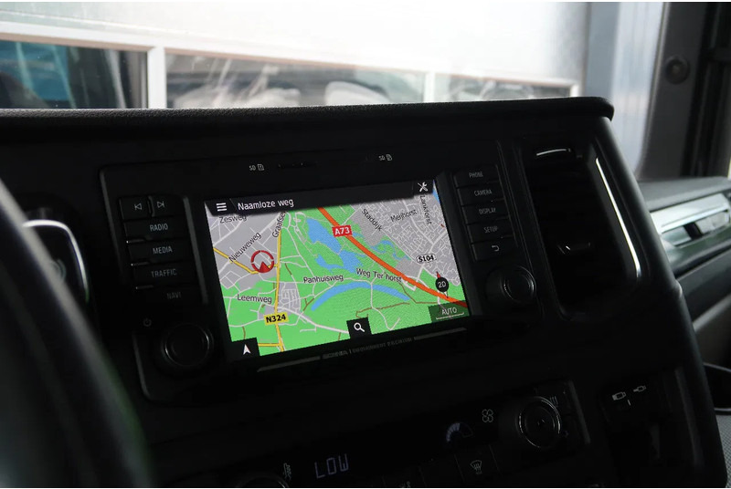 Scania S450 NGS RETARDER/ 2X TANK/ ACC/ PARK CLIMA/ DIFF LOCK - Trekker: afbeelding 4 Scania S450 NGS RETARDER/ 2X TANK/ ACC/ PARK CLIMA/ DIFF LOCK - Trekker: afbeelding 4