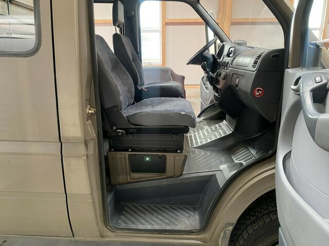 MERCEDES-BENZ Sprinter 313 CDI Doka 4x4 Allrad 1.Hand... - Huifzeil bedrijfswagen, Bestelwagen met dubbele cabine: afbeelding 5 MERCEDES-BENZ Sprinter 313 CDI Doka 4x4 Allrad 1.Hand... - Huifzeil bedrijfswagen, Bestelwagen met dubbele cabine: afbeelding 5