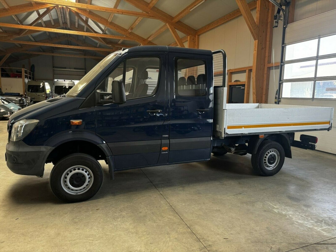 Bestelwagen met open laadbak, Bestelwagen met dubbele cabine Mercedes-Benz Sprinter 313 CDI Doka 4x4 Autom. AHK 3.5t: afbeelding 9
