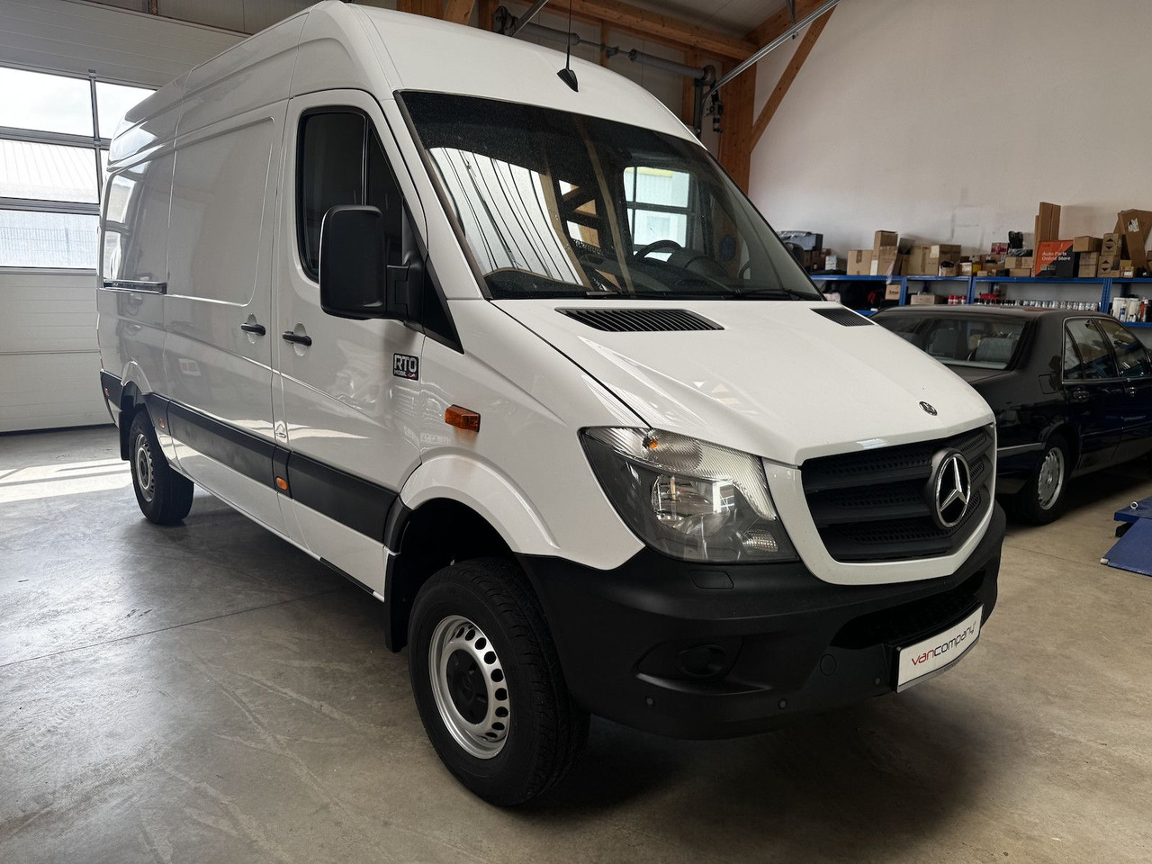 Mercedes-Benz Sprinter 319 CDI 4x4 3.0 V6 Untersetzung 1a! - Buscamper: afbeelding 3 Mercedes-Benz Sprinter 319 CDI 4x4 3.0 V6 Untersetzung 1a! - Buscamper: afbeelding 3