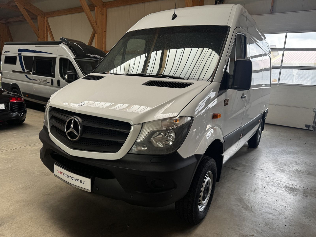 Mercedes-Benz Sprinter 319 CDI 4x4 3.0 V6 Untersetzung 1a! - Buscamper: afbeelding 2 Mercedes-Benz Sprinter 319 CDI 4x4 3.0 V6 Untersetzung 1a! - Buscamper: afbeelding 2