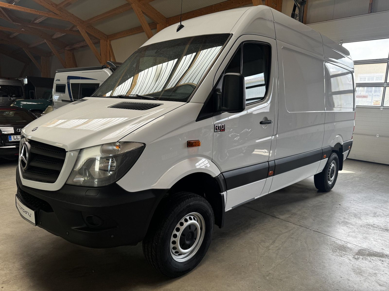 Mercedes-Benz Sprinter 319 CDI 4x4 3.0 V6 Untersetzung 1a! - Buscamper: afbeelding 1 Mercedes-Benz Sprinter 319 CDI 4x4 3.0 V6 Untersetzung 1a! - Buscamper: afbeelding 1