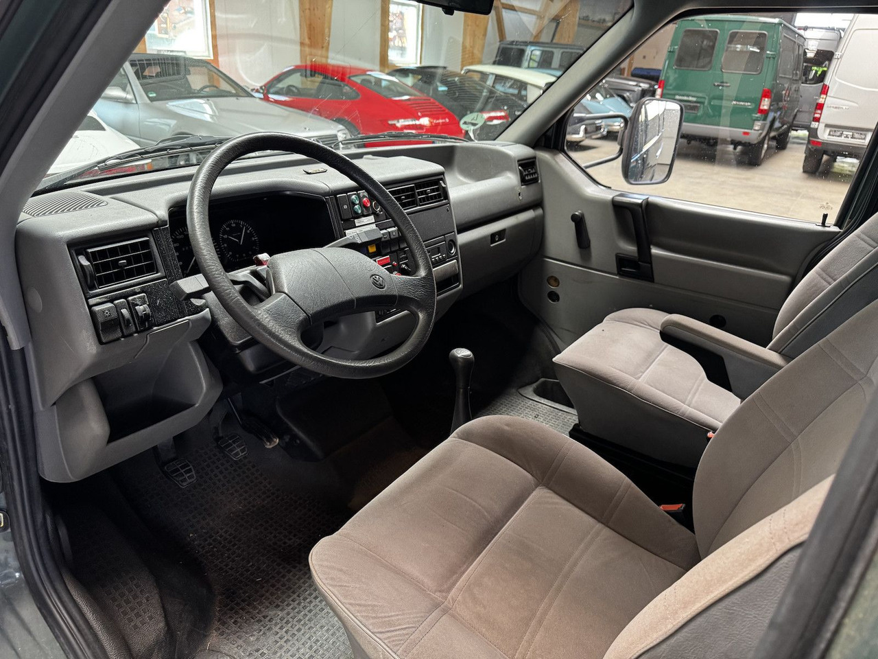 Leasing  Volkswagen T4 2.5 Syncro 1. Hand H-Kennzeichen Volkswagen T4 2.5 Syncro 1. Hand H-Kennzeichen: afbeelding 19