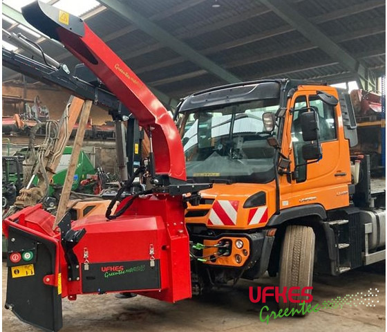 Greentec Cheetah 30 Unimog - Houtversnipperaar: afbeelding 2 Greentec Cheetah 30 Unimog - Houtversnipperaar: afbeelding 2