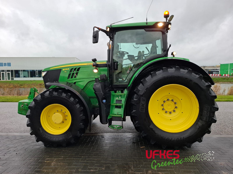 John Deere 6215 R - Tractor: afbeelding 2 John Deere 6215 R - Tractor: afbeelding 2