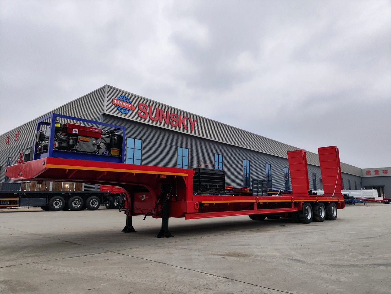 SUNSKY 30Ton lowbed trailer - Dieplader oplegger: afbeelding 4 SUNSKY 30Ton lowbed trailer - Dieplader oplegger: afbeelding 4