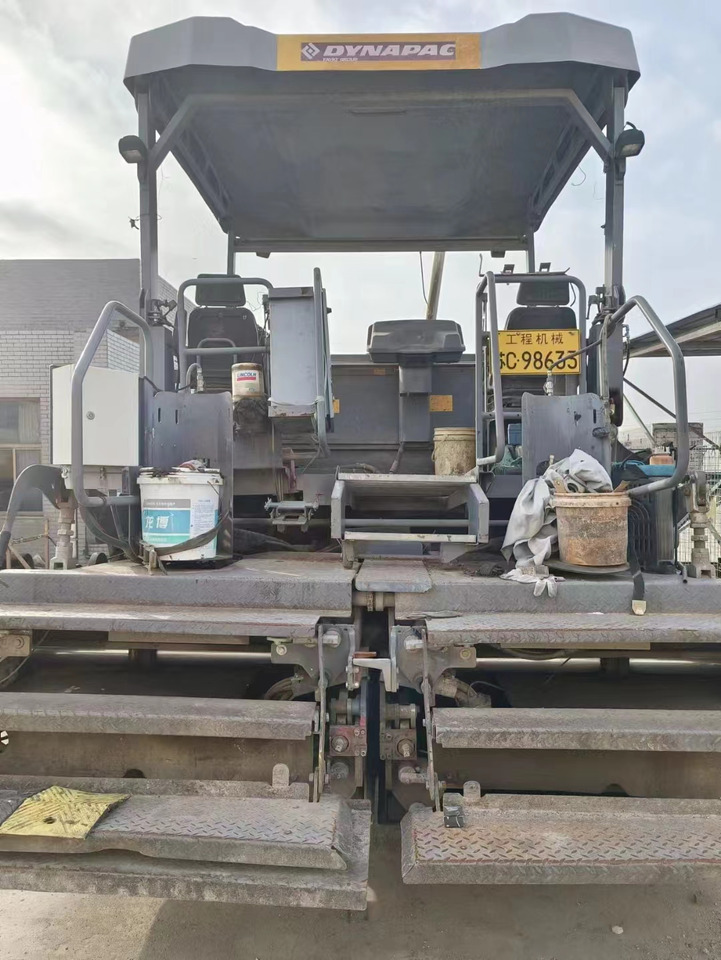 DYNAPAC F3030 Used Asphalt Paver For Sale - Asfaltafwerkmachine: afbeelding 5 DYNAPAC F3030 Used Asphalt Paver For Sale - Asfaltafwerkmachine: afbeelding 5