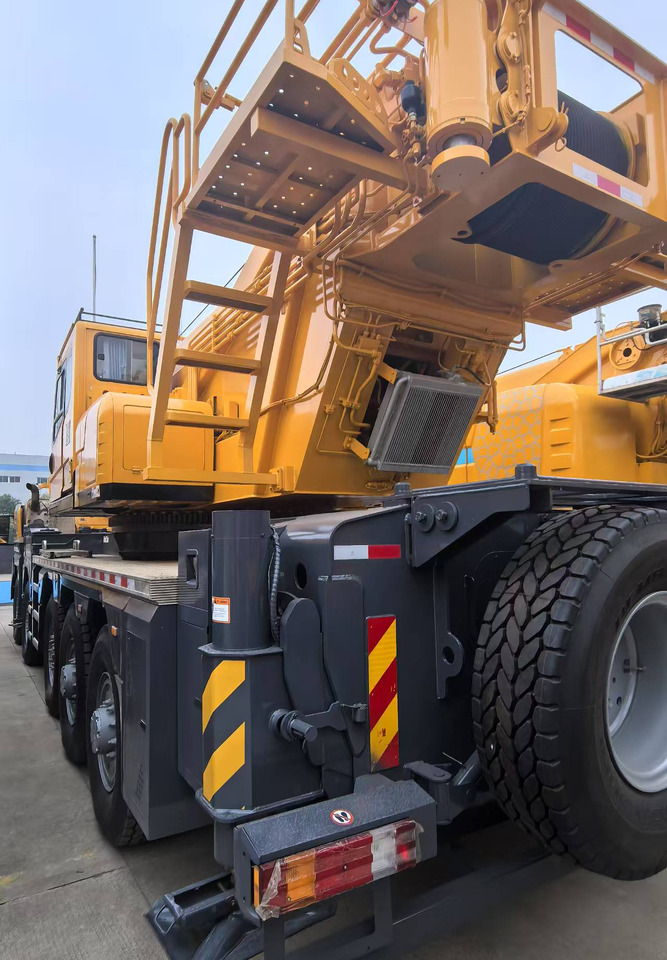 XCMG Official 130 ton Used Mobile Crane XCT130_1 Hydraulic Crane Price List - Mobiele kraan: afbeelding 2 XCMG Official 130 ton Used Mobile Crane XCT130_1 Hydraulic Crane Price List - Mobiele kraan: afbeelding 2