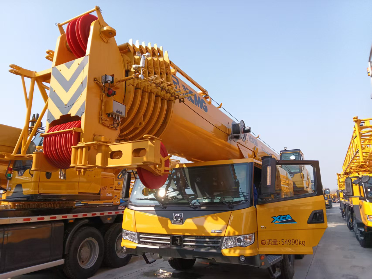 XCMG Official 2024 Year Second Hand Mobile Crane 160 Tons XCA160L8 8-Sections Hydraulic Boom Crane In Good Condition - Alle terrein kraan: afbeelding 2 XCMG Official 2024 Year Second Hand Mobile Crane 160 Tons XCA160L8 8-Sections Hydraulic Boom Crane In Good Condition - Alle terrein kraan: afbeelding 2