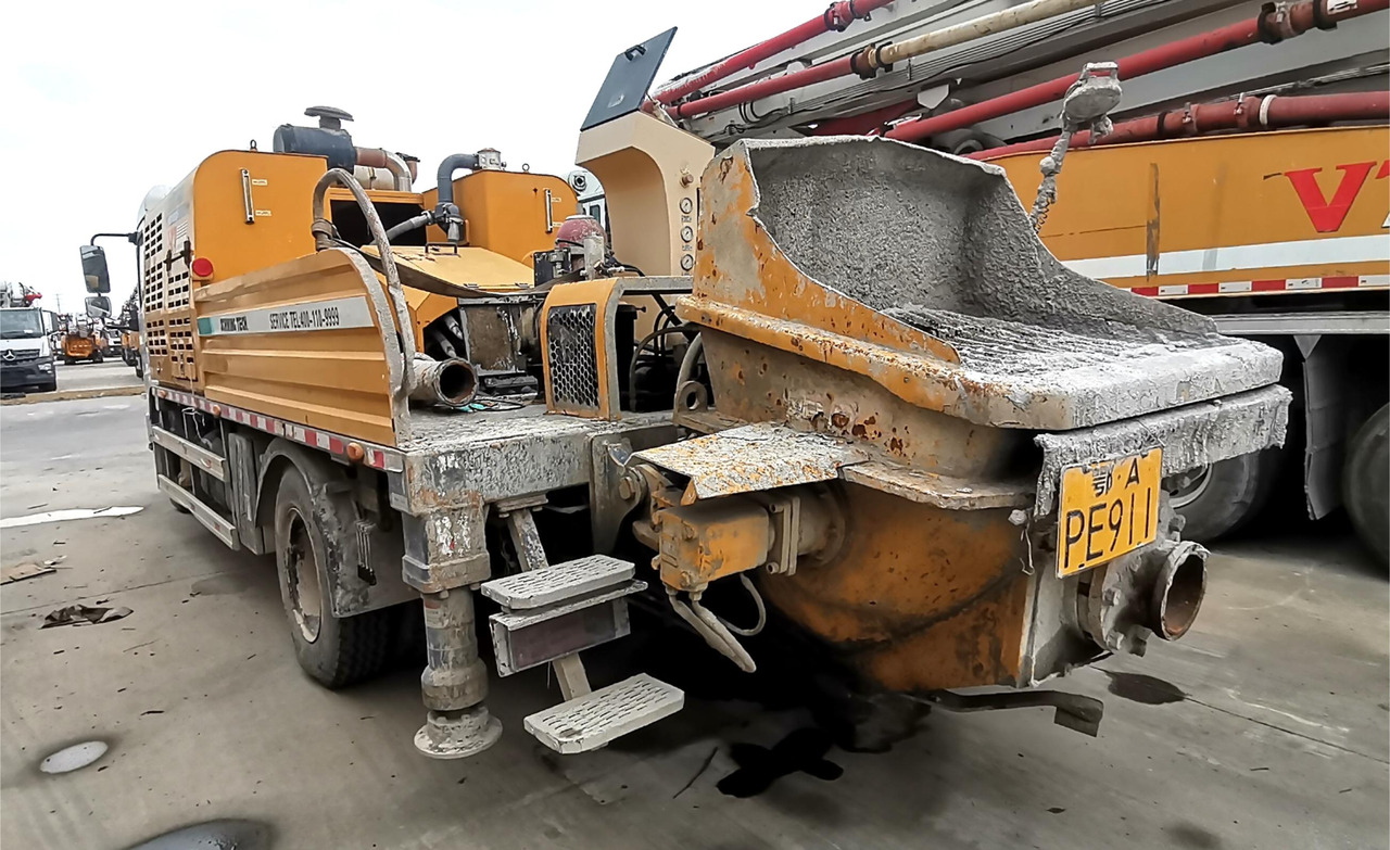 XCMG Official Construction Building Machine HBC10022V Used Truck Mounted Line Concrete Pump Price - Betonmachine: afbeelding 3 XCMG Official Construction Building Machine HBC10022V Used Truck Mounted Line Concrete Pump Price - Betonmachine: afbeelding 3