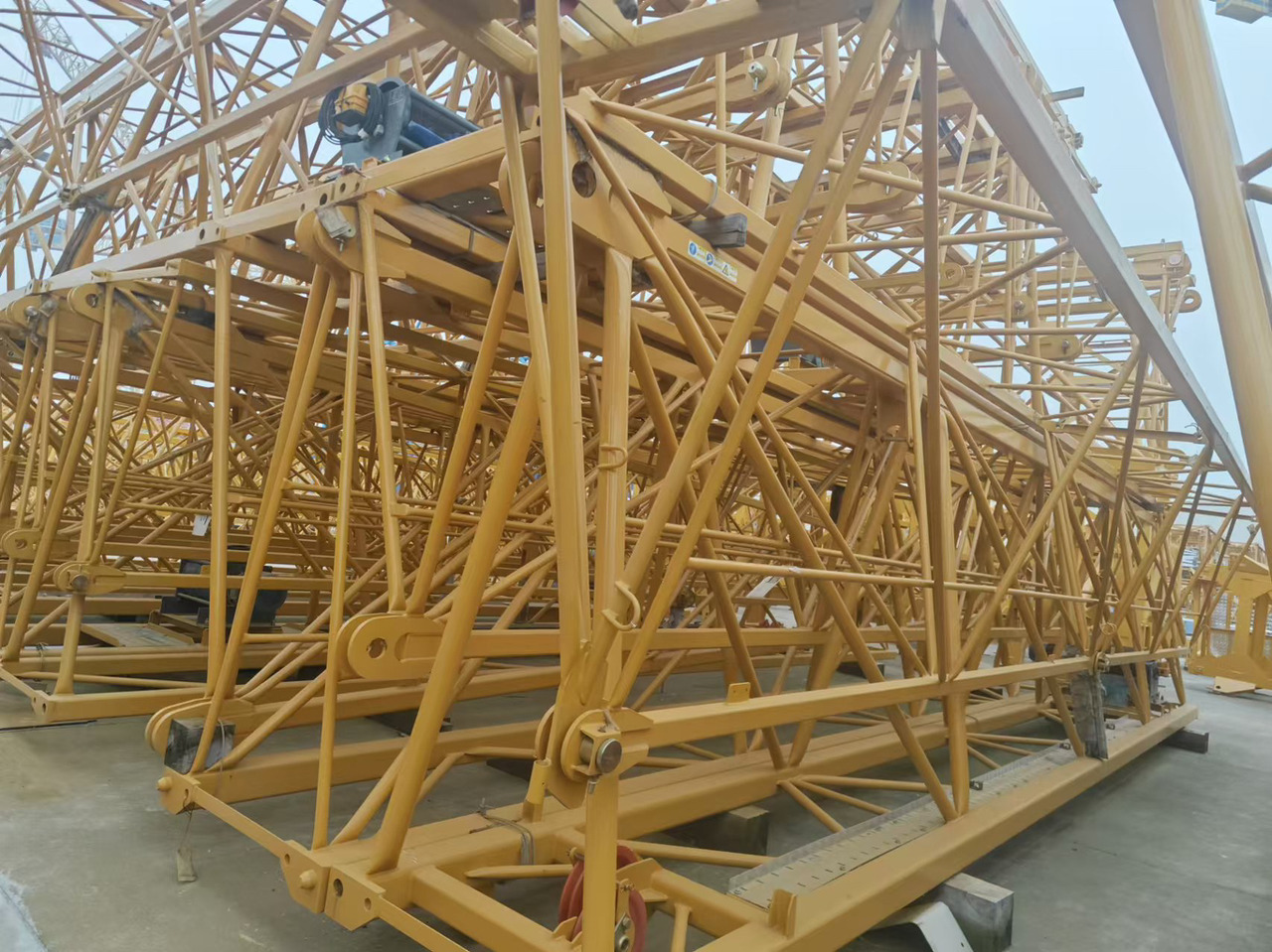 XCMG Official Prices Of Tower Cranes XGT6018-8S1 8ton Used Topless Tower Crane For Sale - Torenkraan: afbeelding 5 XCMG Official Prices Of Tower Cranes XGT6018-8S1 8ton Used Topless Tower Crane For Sale - Torenkraan: afbeelding 5