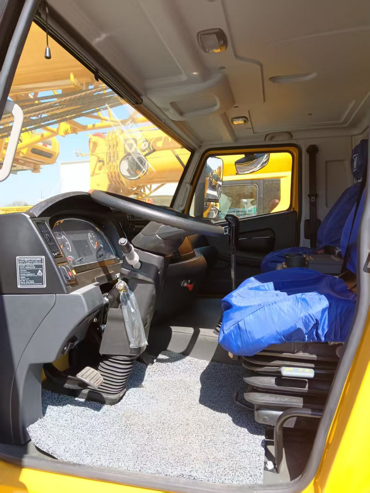 XCMG Official Second Hand 50 Ton Mobile Crane QY50K5D _5 Hydraulic Truck Mounted Crane Price For Sale - Mobiele kraan: afbeelding 3 XCMG Official Second Hand 50 Ton Mobile Crane QY50K5D _5 Hydraulic Truck Mounted Crane Price For Sale - Mobiele kraan: afbeelding 3