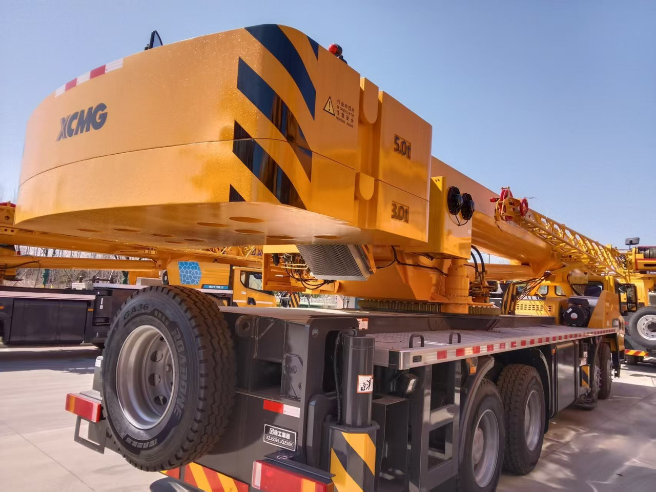 XCMG Official Second Hand 50 Ton Mobile Crane QY50K5D _5 Hydraulic Truck Mounted Crane Price For Sale - Mobiele kraan: afbeelding 5 XCMG Official Second Hand 50 Ton Mobile Crane QY50K5D _5 Hydraulic Truck Mounted Crane Price For Sale - Mobiele kraan: afbeelding 5