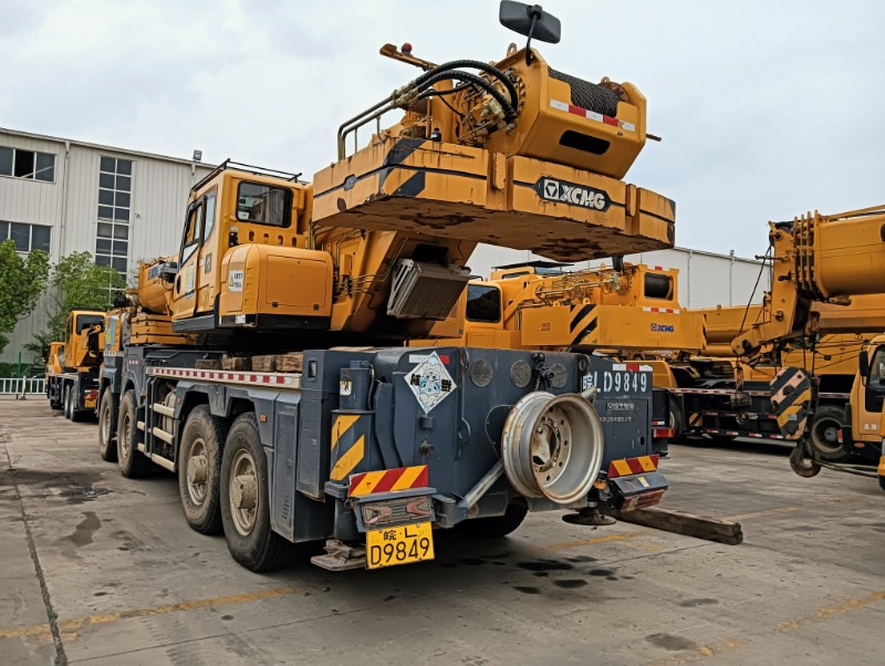 XCMG Official Second Hand Hydraulic Truck Crane XCT80L6 6-Section Arm Mobile Truck Crane For Sale - Mobiele kraan: afbeelding 4 XCMG Official Second Hand Hydraulic Truck Crane XCT80L6 6-Section Arm Mobile Truck Crane For Sale - Mobiele kraan: afbeelding 4