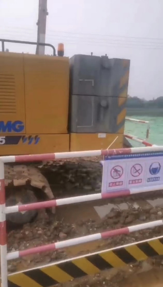 XCMG Official Used 55 Ton Crawler Crane XGC55 Second Hand Small Hydraulic Mobile Crane With High Quality - Rupskraan: afbeelding 4 XCMG Official Used 55 Ton Crawler Crane XGC55 Second Hand Small Hydraulic Mobile Crane With High Quality - Rupskraan: afbeelding 4