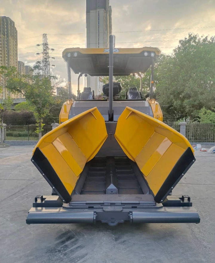 XCMG RP905IV used crawler portable concrete asphalt paver price - Asfaltafwerkmachine: afbeelding 5 XCMG RP905IV used crawler portable concrete asphalt paver price - Asfaltafwerkmachine: afbeelding 5