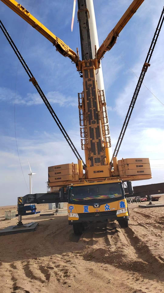 XCMG XCA1200 Used Boom Mobile All Terrain Crane 1200 Ton Crane Truck - Alle terrein kraan: afbeelding 4 XCMG XCA1200 Used Boom Mobile All Terrain Crane 1200 Ton Crane Truck - Alle terrein kraan: afbeelding 4
