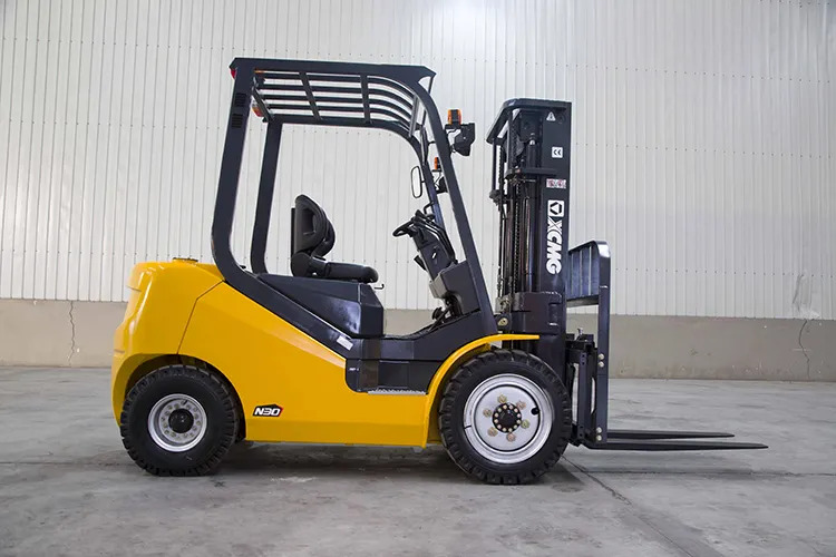 XCMG XCB30 3 ton hydraulic Fork Lift Truck Forklift With Attachments - Ruw terrein heftruck: afbeelding 4 XCMG XCB30 3 ton hydraulic Fork Lift Truck Forklift With Attachments - Ruw terrein heftruck: afbeelding 4