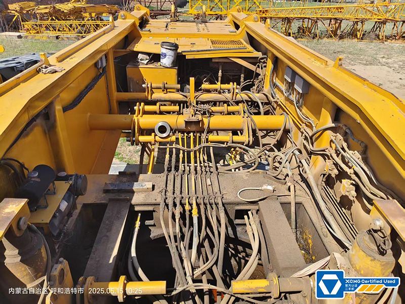 XCMG XGC650 used mobile hydraulic hoist lift machine 650ton crawler crane - Rupskraan: afbeelding 3 XCMG XGC650 used mobile hydraulic hoist lift machine 650ton crawler crane - Rupskraan: afbeelding 3