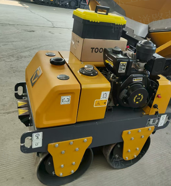 XCMG XMR050 small double mini vibration drum vibratory road roller price - Kleine wals: afbeelding 5 XCMG XMR050 small double mini vibration drum vibratory road roller price - Kleine wals: afbeelding 5