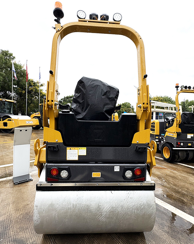 XCMG official XD140 4 ton mini light road roller price - Kleine wals: afbeelding 5 XCMG official XD140 4 ton mini light road roller price - Kleine wals: afbeelding 5