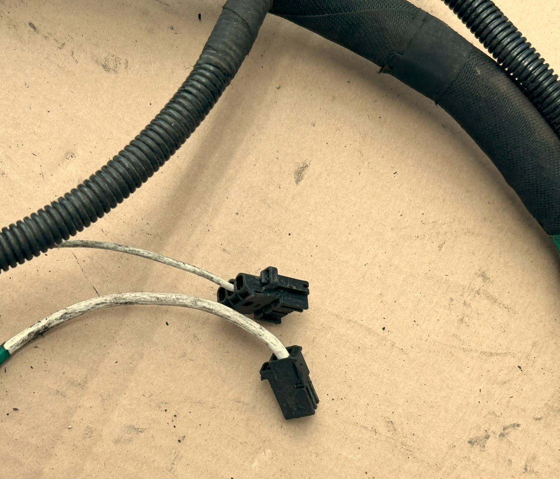 DAF XF 106 CHASSIS MAIN ELECTRICAL HARNESS - Kabels/ Draden: afbeelding 4 DAF XF 106 CHASSIS MAIN ELECTRICAL HARNESS - Kabels/ Draden: afbeelding 4
