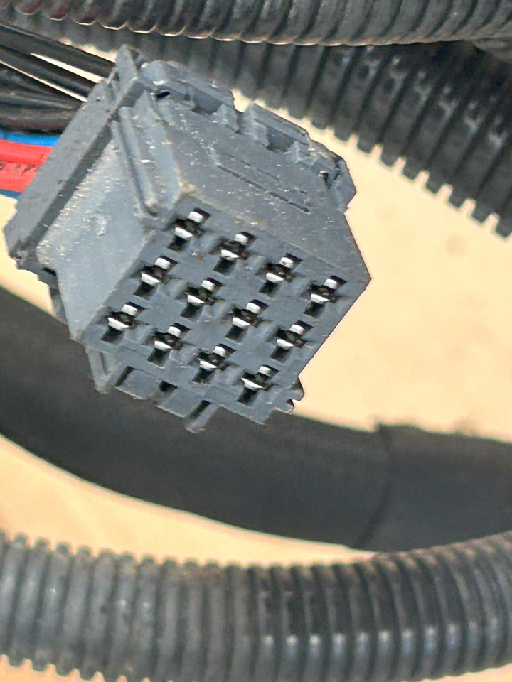 DAF XF 106 ELECTRICAL HARNESS - Kabels/ Draden: afbeelding 4 DAF XF 106 ELECTRICAL HARNESS - Kabels/ Draden: afbeelding 4