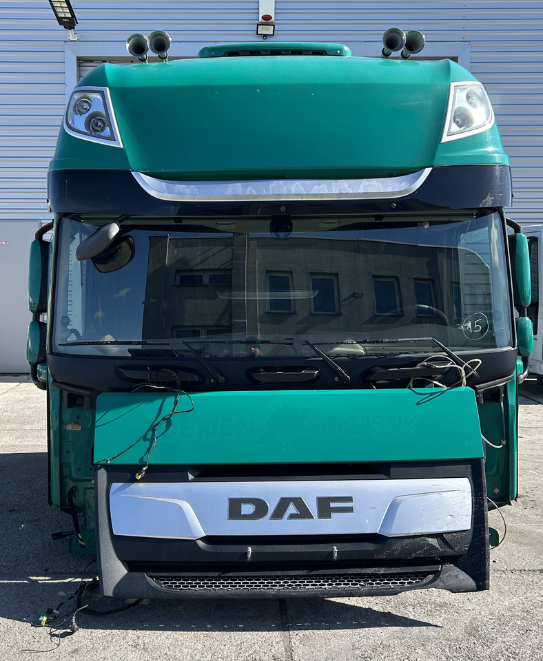 DAF XF 106 SUPER SPACE CAB LIFT truck - Cabine voor Vrachtwagen: afbeelding 1 DAF XF 106 SUPER SPACE CAB LIFT truck - Cabine voor Vrachtwagen: afbeelding 1