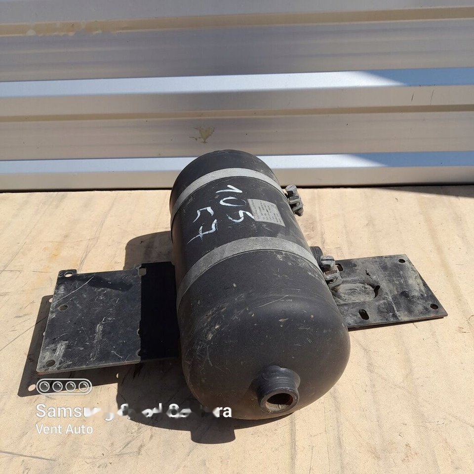 DAF XF 1065 1733548 DAF 1733548 truck - Remdelen voor Vrachtwagen: afbeelding 2 DAF XF 1065 1733548 DAF 1733548 truck - Remdelen voor Vrachtwagen: afbeelding 2