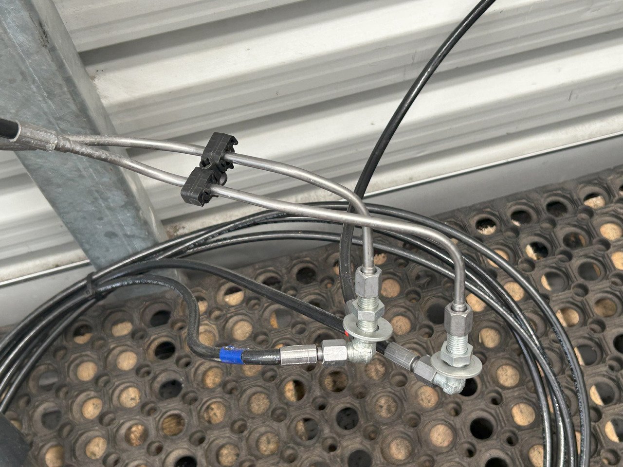 Nieuw Hydraulische cilinder IVECO EUROCARGO 75E MLC CABIN LIFTING KIT: afbeelding 8