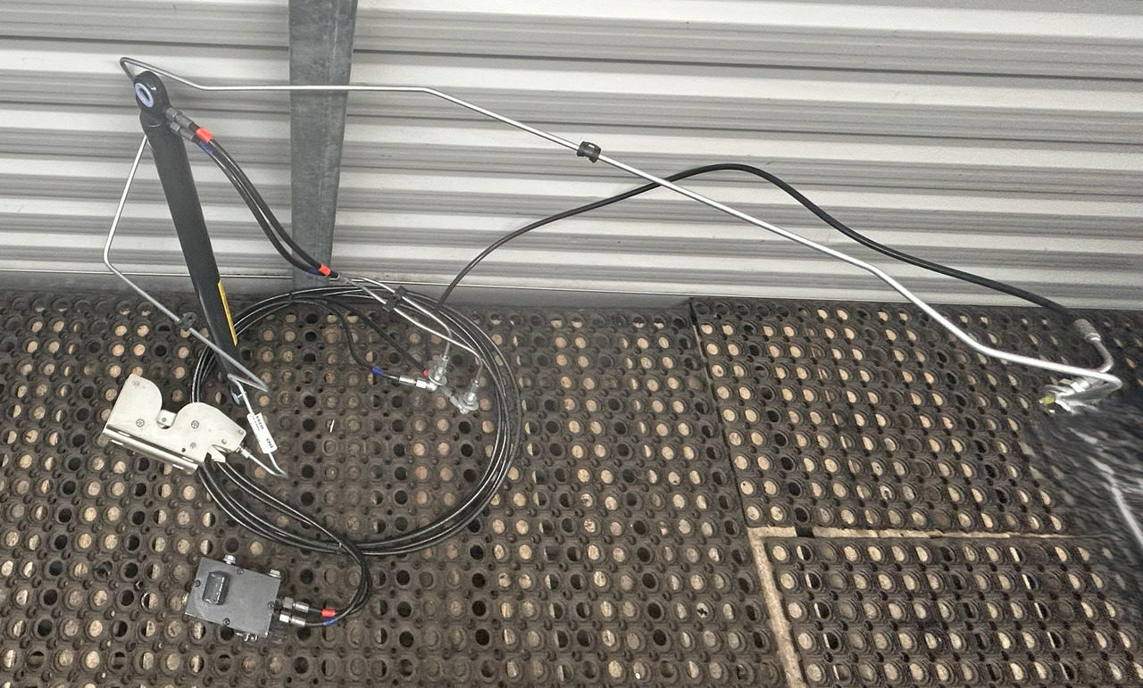 Nieuw Hydraulische cilinder IVECO EUROCARGO 75E MLC CABIN LIFTING KIT: afbeelding 9
