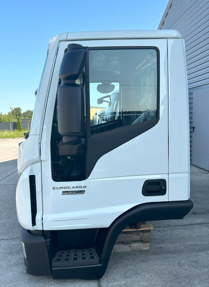 IVECO Eurocargo 75 DAY cabine Fahrerhaus Cab 2025 - Cabine voor Personenwagen: afbeelding 4 IVECO Eurocargo 75 DAY cabine Fahrerhaus Cab 2025 - Cabine voor Personenwagen: afbeelding 4
