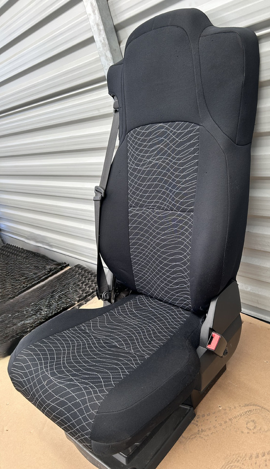 MERCEDES ACTROS MP4 PASSENGER SEAT - Zitplaats: afbeelding 5 MERCEDES ACTROS MP4 PASSENGER SEAT - Zitplaats: afbeelding 5