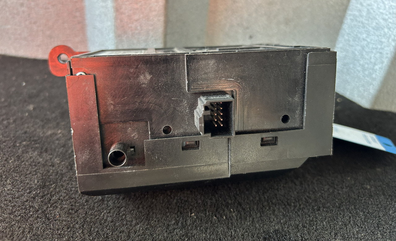 MERCEDES-BENZ ACTROS MP4 START/STOP IGNITION SWITCH - Instrumentenpaneel voor Vrachtwagen: afbeelding 4 MERCEDES-BENZ ACTROS MP4 START/STOP IGNITION SWITCH - Instrumentenpaneel voor Vrachtwagen: afbeelding 4