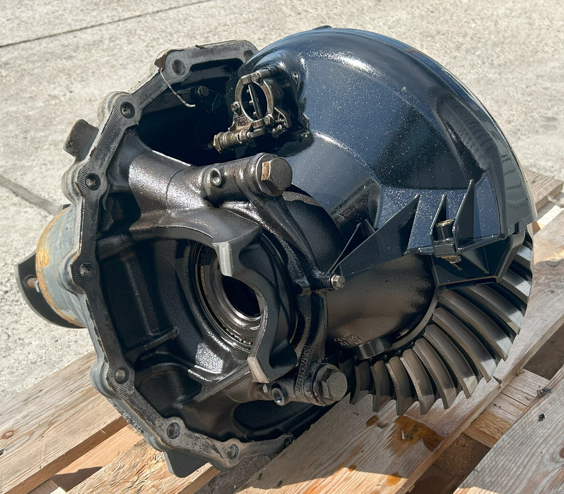 MERCEDES-BENZ DIFFERENTIAL WITH THROTTLE ACTROS MP4 R440-13 2,533 - Achterass voor Vrachtwagen: afbeelding 2 MERCEDES-BENZ DIFFERENTIAL WITH THROTTLE ACTROS MP4 R440-13 2,533 - Achterass voor Vrachtwagen: afbeelding 2