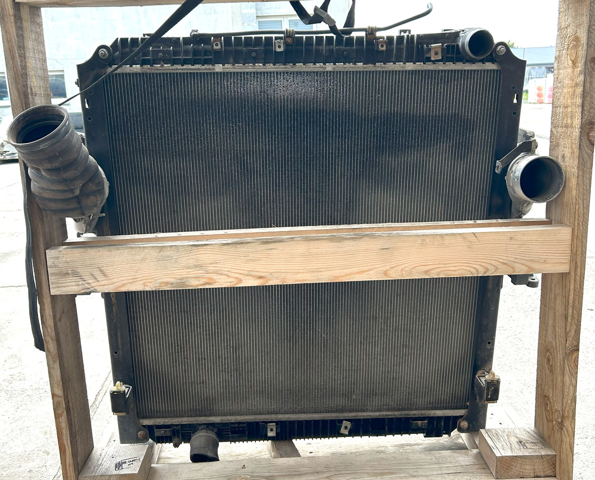 Mercedes ACTROS MP4 COOLERS SET - Radiateur: afbeelding 2 Mercedes ACTROS MP4 COOLERS SET - Radiateur: afbeelding 2