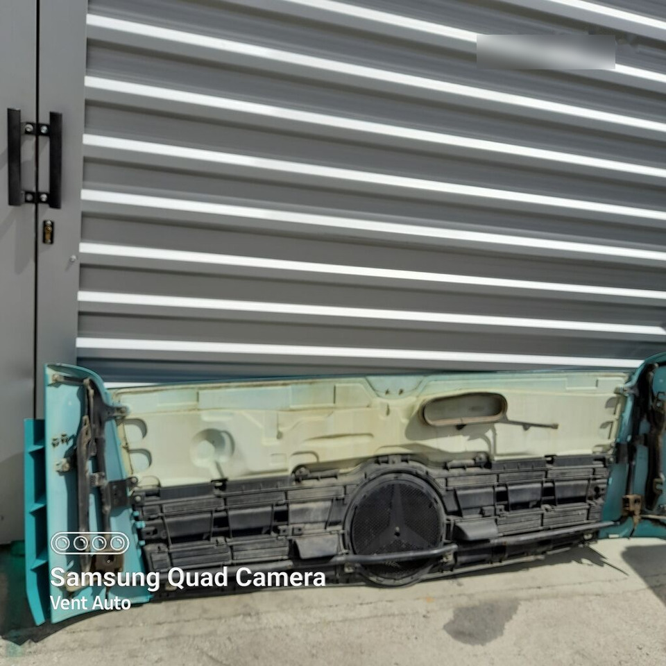 Mercedes-Benz ACTROS MP4 A9607500309 Mercedes-Benz A9607500309 - Motorkap voor Vrachtwagen: afbeelding 4 Mercedes-Benz ACTROS MP4 A9607500309 Mercedes-Benz A9607500309 - Motorkap voor Vrachtwagen: afbeelding 4