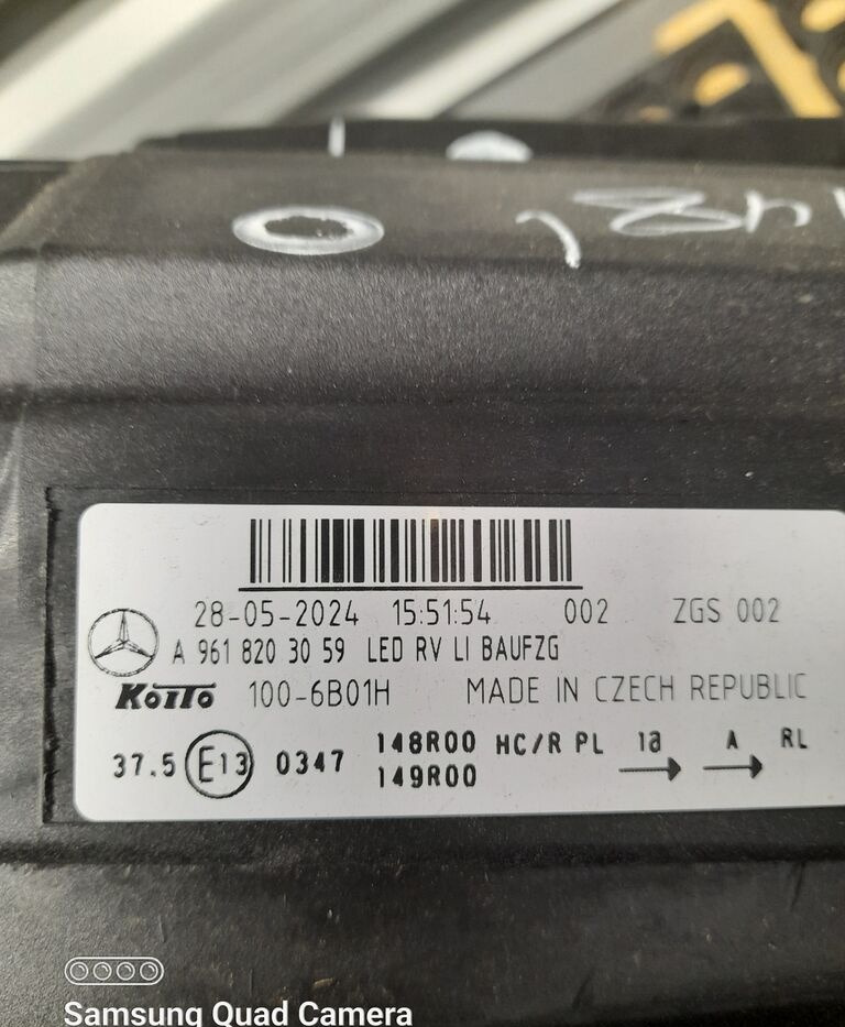 Mercedes-Benz ACTROS MP4 MP5 A9618203059 Mercedes-Benz ACTROS MP4 truck - Koplamp voor Vrachtwagen: afbeelding 1 Mercedes-Benz ACTROS MP4 MP5 A9618203059 Mercedes-Benz ACTROS MP4 truck - Koplamp voor Vrachtwagen: afbeelding 1