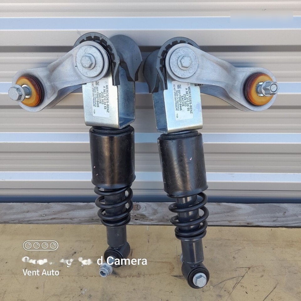 Mercedes-Benz ACTROS MP5 A9613100455 / A9613105255 / A9623101955 Mercedes-Benz A9613100455 / A9613105255 / A9623101955 - Schokdempers voor Vrachtwagen: afbeelding 1 Mercedes-Benz ACTROS MP5 A9613100455 / A9613105255 / A9623101955 Mercedes-Benz A9613100455 / A9613105255 / A9623101955 - Schokdempers voor Vrachtwagen: afbeelding 1