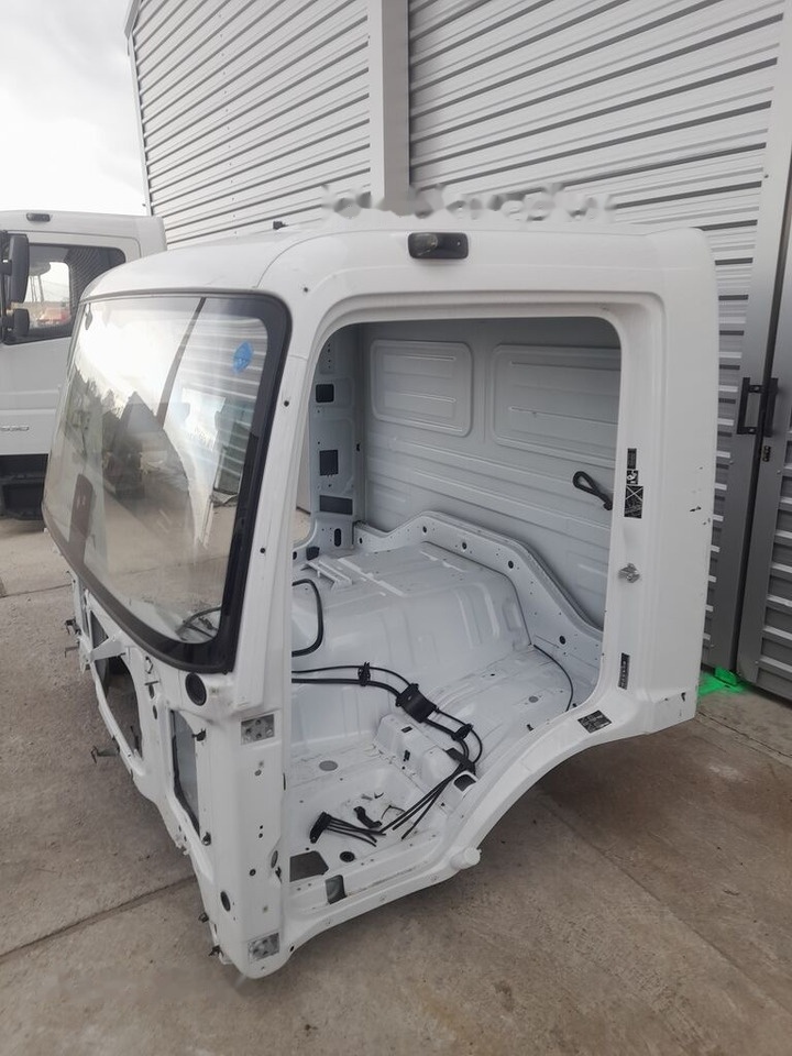 Mercedes-Benz Atego truck - Cabine voor Vrachtwagen: afbeelding 3 Mercedes-Benz Atego truck - Cabine voor Vrachtwagen: afbeelding 3