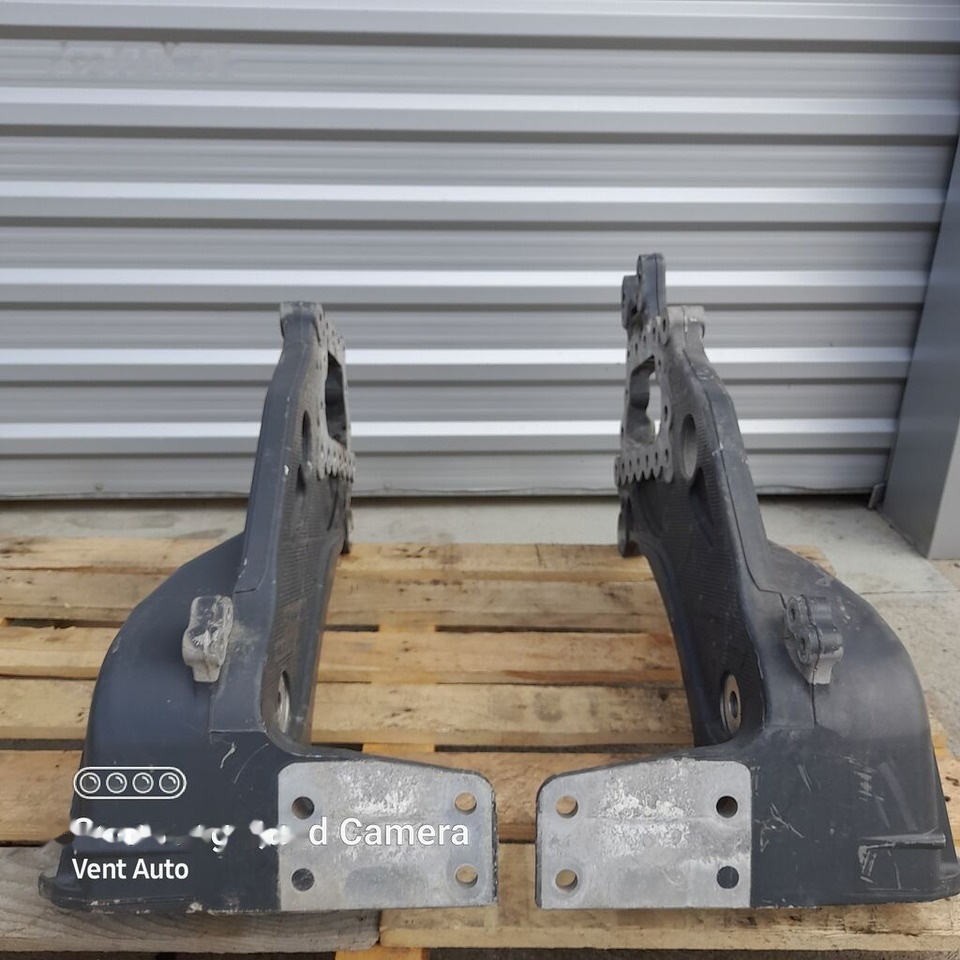 Mocowanie resora/ wspornik LEFT Mercedes-Benz ACTROS MP4 A9603223901  Mercedes-Benz A9603223901 - Cabinevering voor Vrachtwagen: afbeelding 4 Mocowanie resora/ wspornik LEFT Mercedes-Benz ACTROS MP4 A9603223901  Mercedes-Benz A9603223901 - Cabinevering voor Vrachtwagen: afbeelding 4