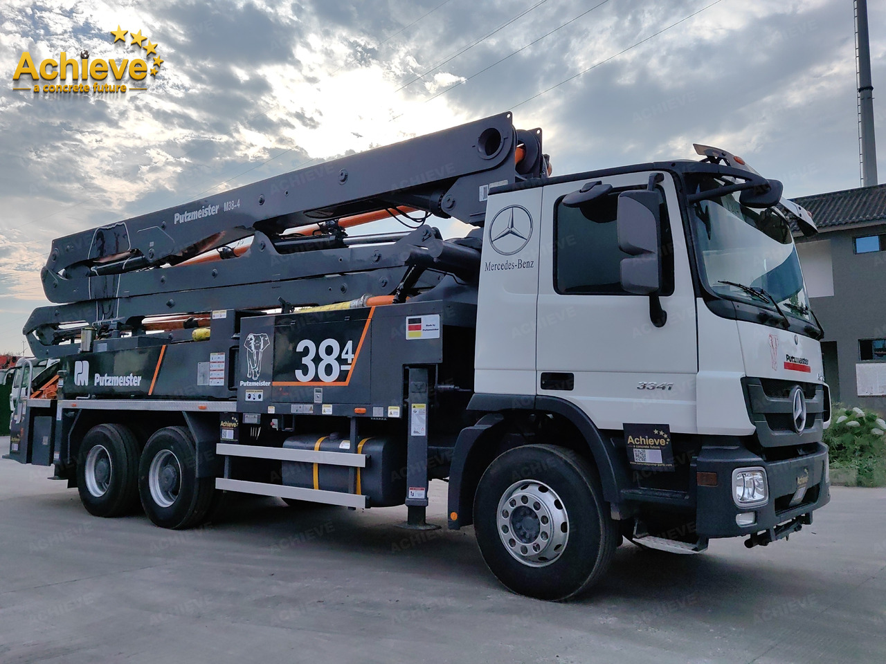 PUTZMEISTER PUTZMEISTER M38-4Z 2013 HOT SALE Mercedes-Benz【ACHIEVE】TOP CONDITION!!! - Betonpomp: afbeelding 2 PUTZMEISTER PUTZMEISTER M38-4Z 2013 HOT SALE Mercedes-Benz【ACHIEVE】TOP CONDITION!!! - Betonpomp: afbeelding 2