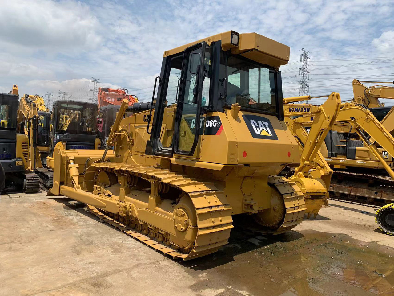 Caterpillar Bulldozer Used Condition CAT D6G, D6G2 Cheap Price - Bulldozer: afbeelding 2 Caterpillar Bulldozer Used Condition CAT D6G, D6G2 Cheap Price - Bulldozer: afbeelding 2
