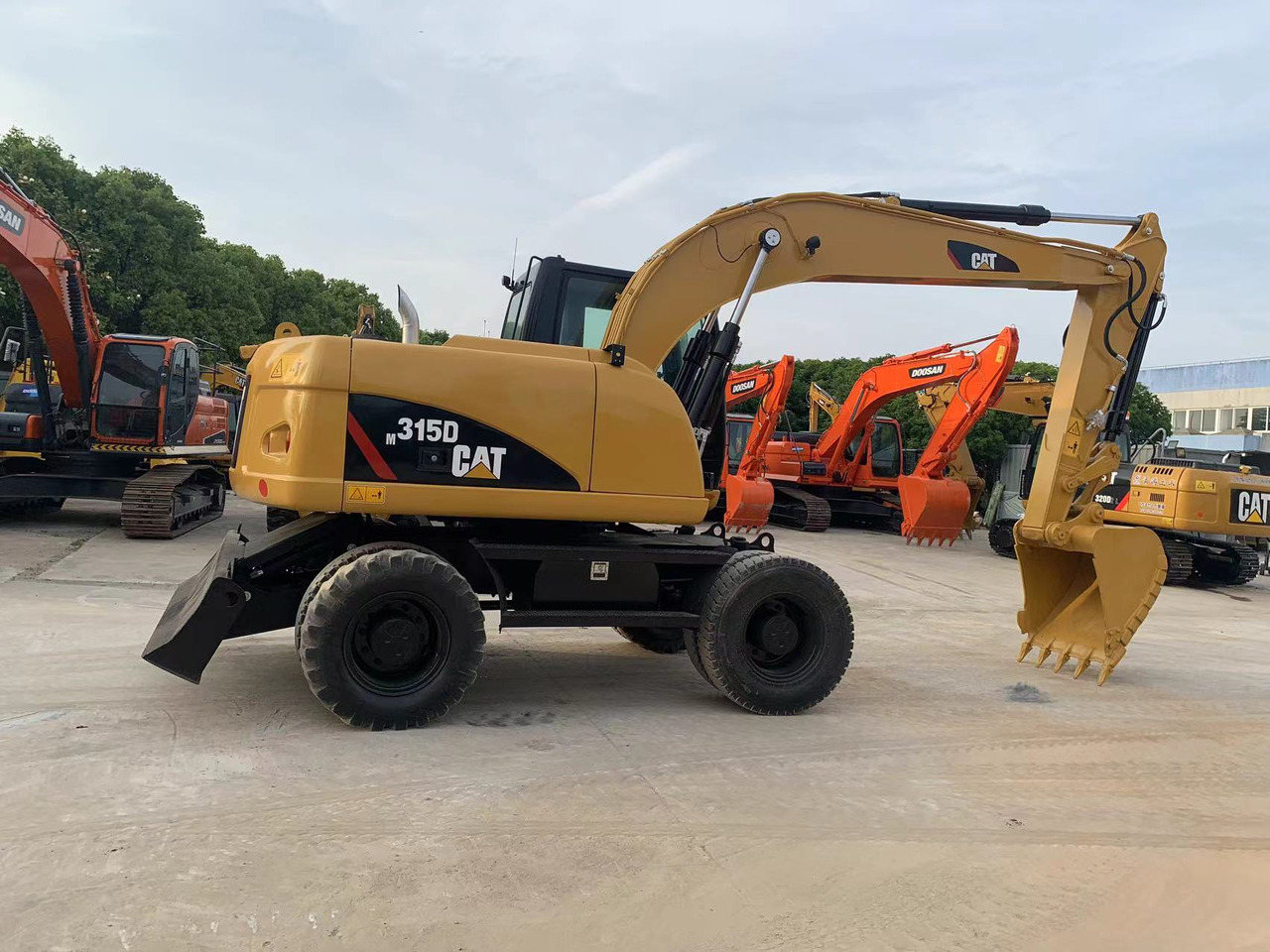 Caterpillar M315D Wheel Excavator Moving by Tires - Mobiele graafmachine: afbeelding 3 Caterpillar M315D Wheel Excavator Moving by Tires - Mobiele graafmachine: afbeelding 3