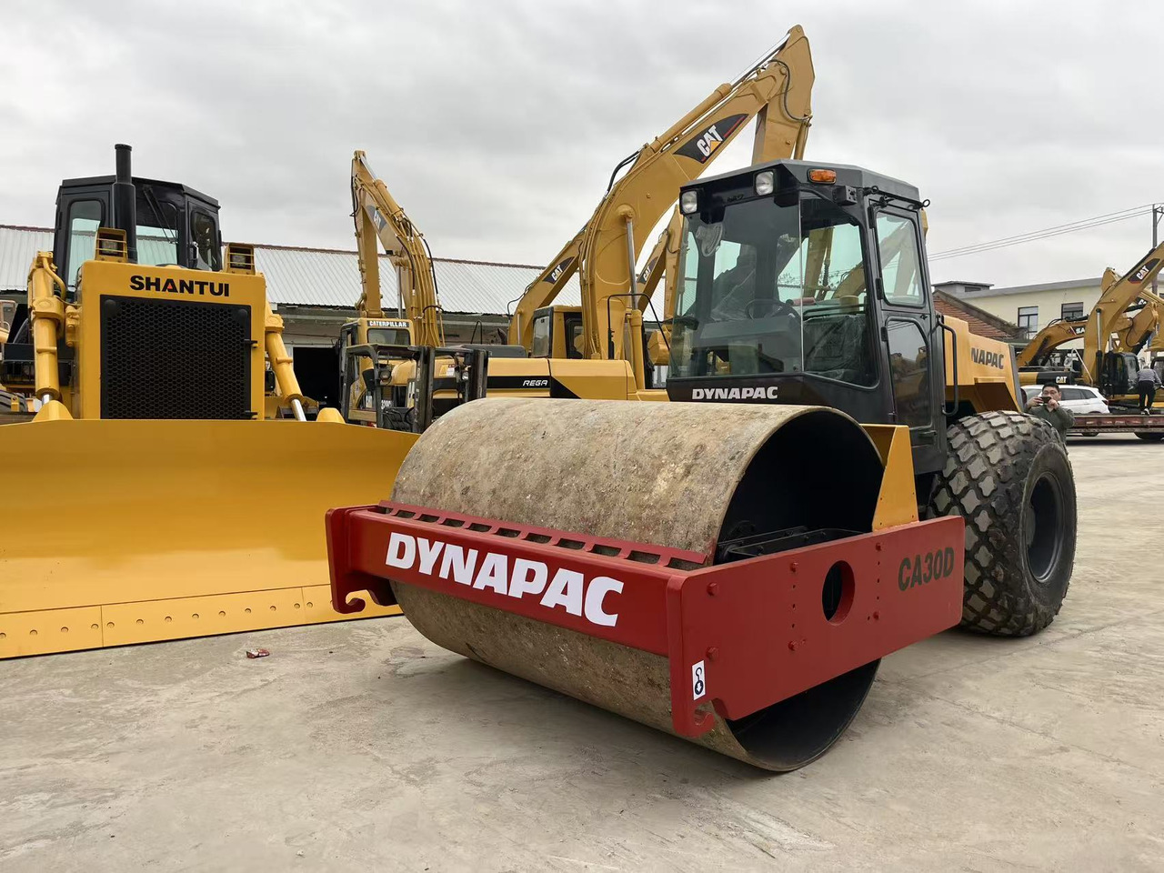 Dynapac Vibratory Road roller CA30D, CA25D Good Price on Sale - Asfaltwals: afbeelding 3 Dynapac Vibratory Road roller CA30D, CA25D Good Price on Sale - Asfaltwals: afbeelding 3
