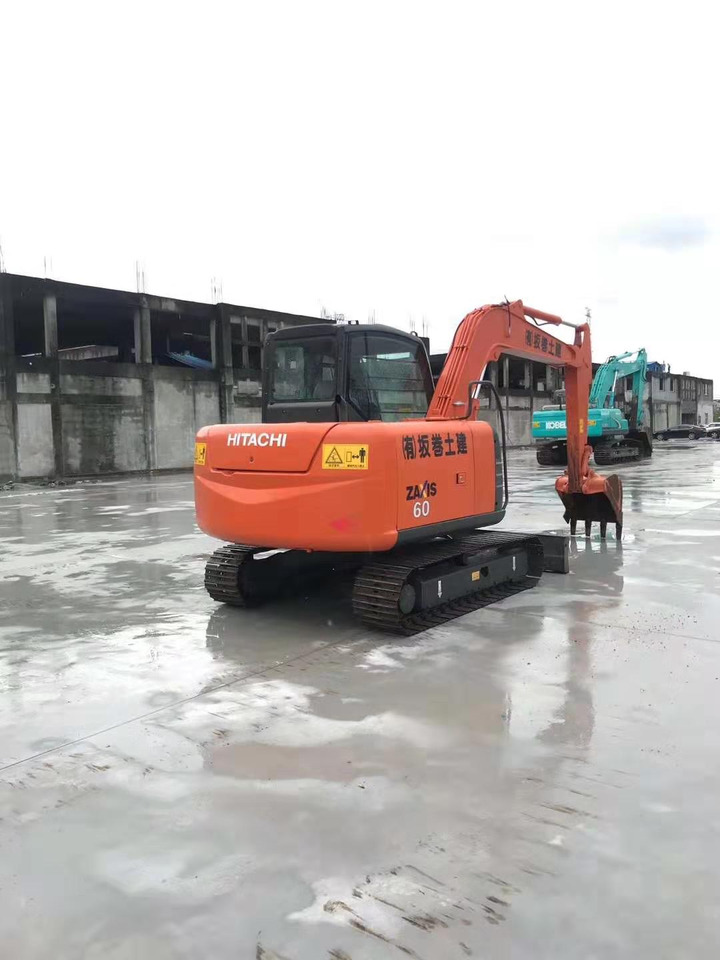 Hitachi 6 ton Hydraulic Excavator ZX60 Good Price - Rupsgraafmachine: afbeelding 3 Hitachi 6 ton Hydraulic Excavator ZX60 Good Price - Rupsgraafmachine: afbeelding 3